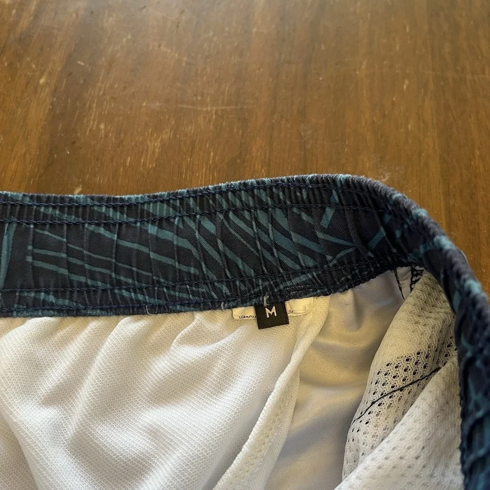 Quiksilver Volley Shorts Mens Medium Psychedelic Surf Swim Trunks Retro PrintAnd
